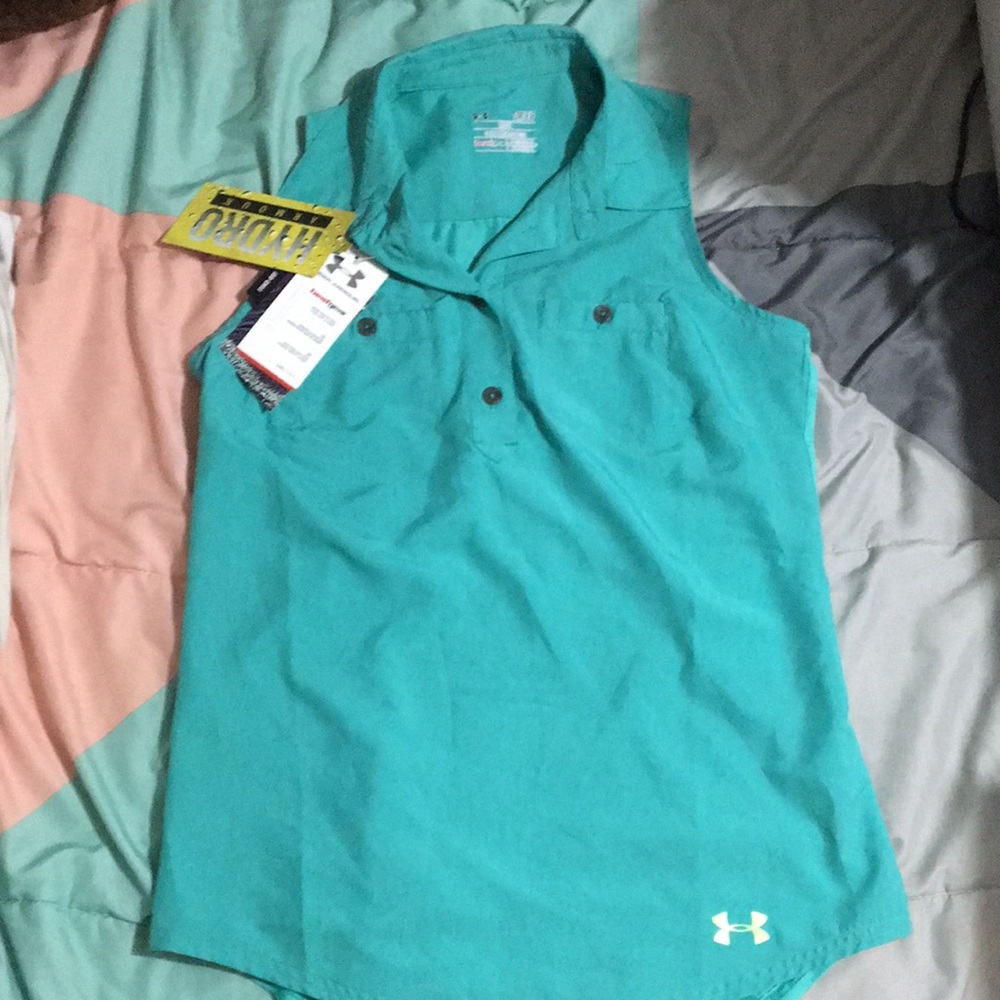NWT Under Armour women’s tank